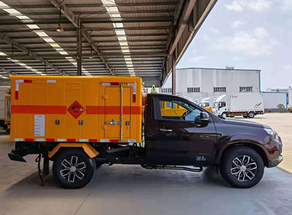 平桂爆破器材运输车